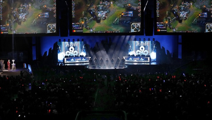 高位逼抢 高位逼抢